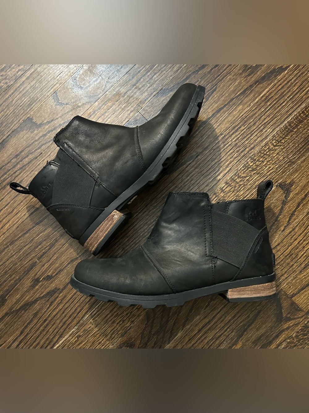 SOREL Women’s 9.5 Black Leather Waterproof Chelsea Ankle Boots